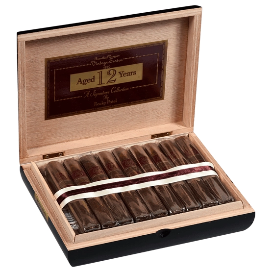 Rocky Patel Vintage 1990 Robusto Cigar - Box of 20